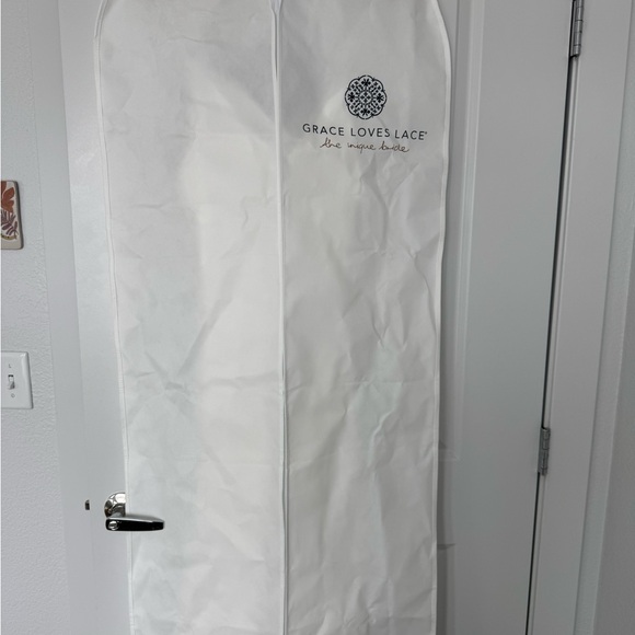 Grace Loves Lace Aura Gown - NWT - Picture 5 of 12